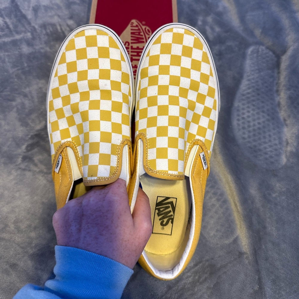 yellow checker vans !